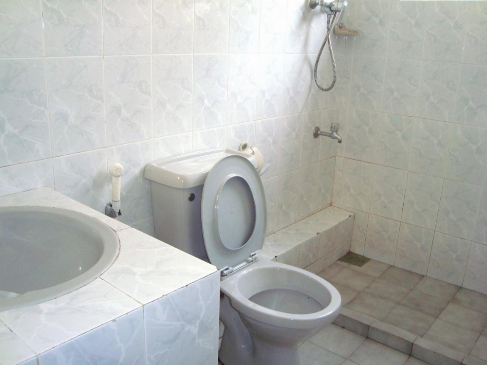 Room image 4