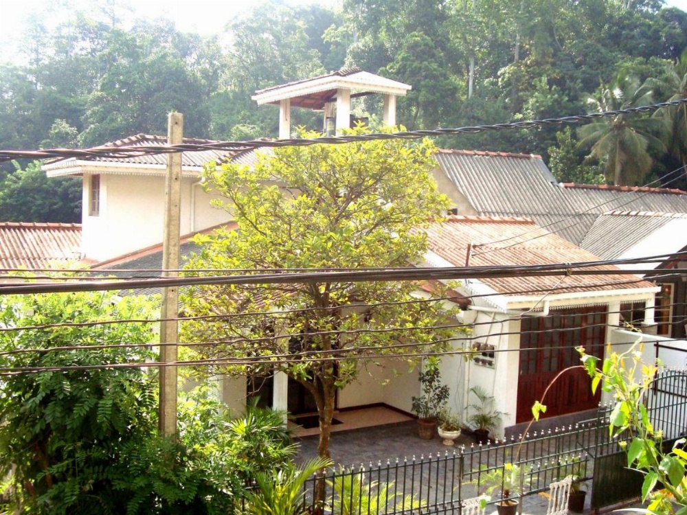 Layathraa Kandy